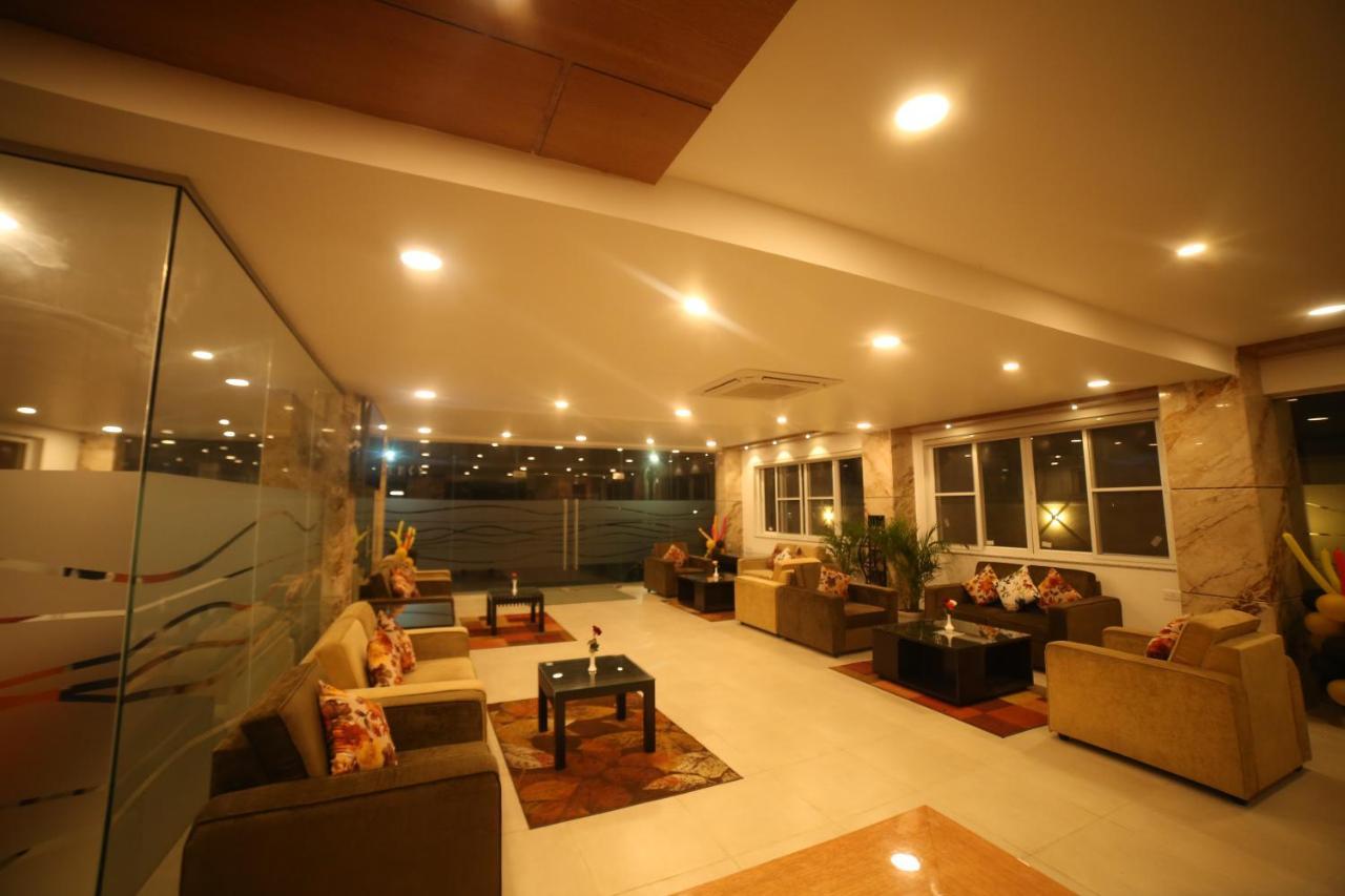 Mg Iris Hotel Tirupati Dış mekan fotoğraf