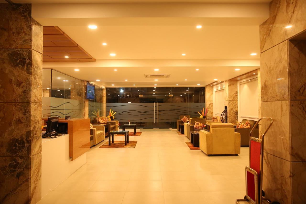 Mg Iris Hotel Tirupati Dış mekan fotoğraf